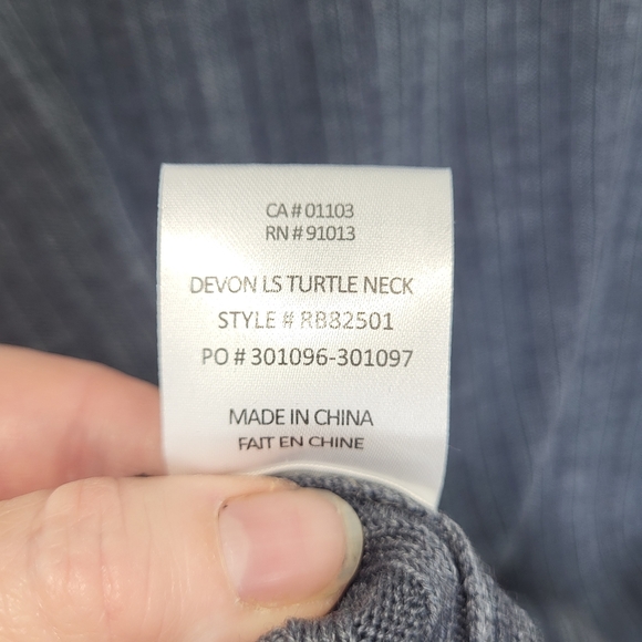 Robert Barakett Turtleneck Wool Sweater - Picture 7 of 8